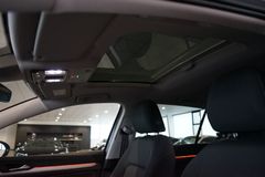 VW Golf 1.5 TSI Life | LED | ACC | Pano | 17" VW Golf 1.5 TSI Life | LED | ACC | Pano | 17"