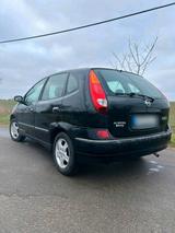 Nissan Almera Tino, TÜV neu - Nissan Almera Tino: Van