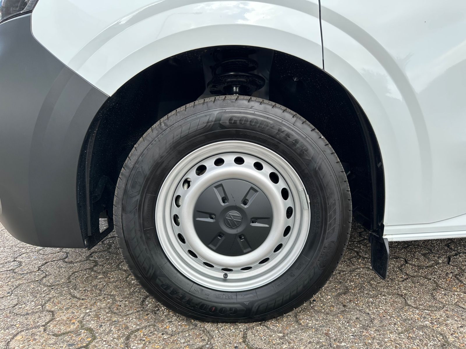 Fahrzeugabbildung Volkswagen T7 Transporter 2.0 TDI LR Navi/LED/GRA/Einparkh