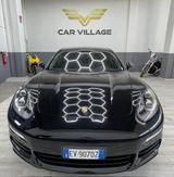 Porsche Panamera 3.0 Diesel - Porsche Panamera mit Diesel-Antrieb: Limousine, 3.0