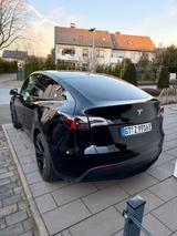 Tesla Model Y Hinterradantrieb RWD - Tesla Gebrauchtwagen in Bielefeld