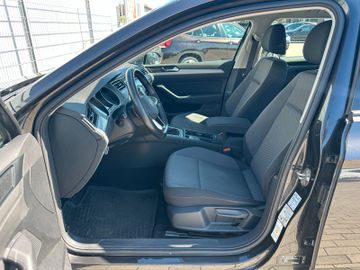 Volkswagen Passat Variant - 12