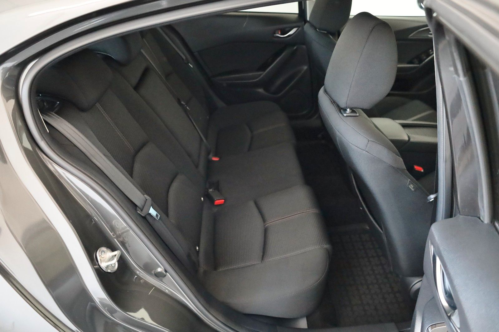 Fahrzeugabbildung Mazda 3 Lim. Sports-Line Navi,LED,SH,PDC,Kamera,HUD