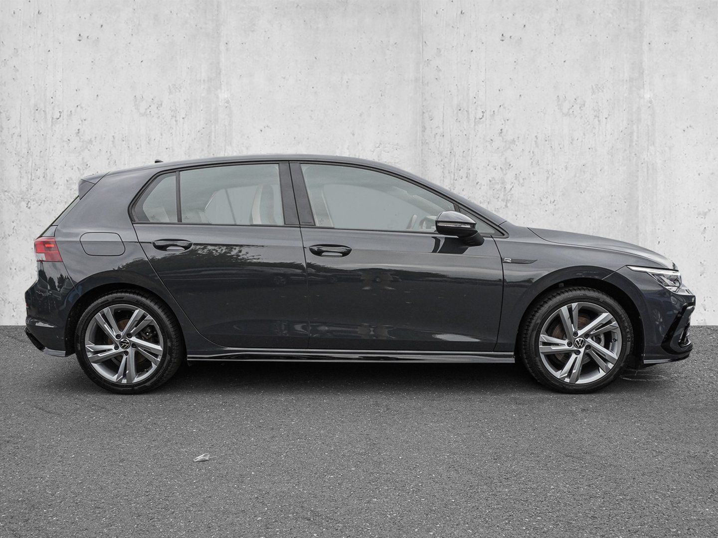 Volkswagen Golf 1.5 eTSI DSG R-Line LED AMBIENTE 17ALU PDC foto 5