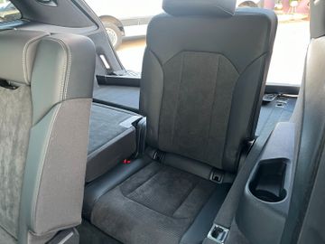 Audi Q7 - 12