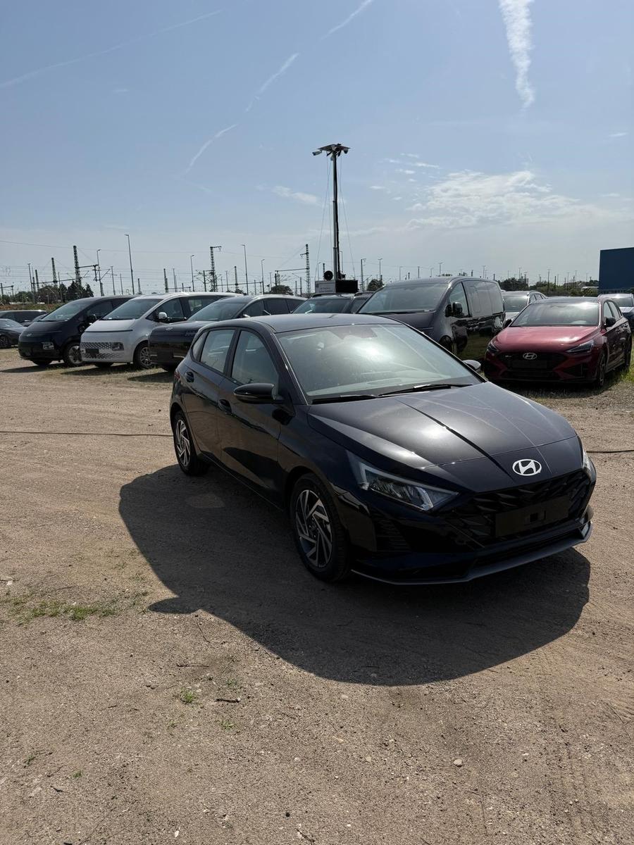 Hyundai i20 TREND, MY26, 1.0 T-GDI , 7-DCT, NAVI, LM, KL