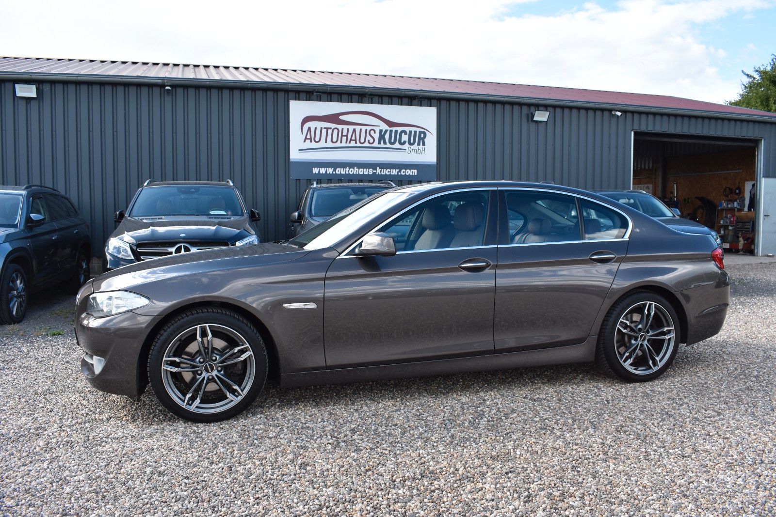 Fahrzeugabbildung BMW 520i Limo Autom. Navi Leder Xenon AHK GSD