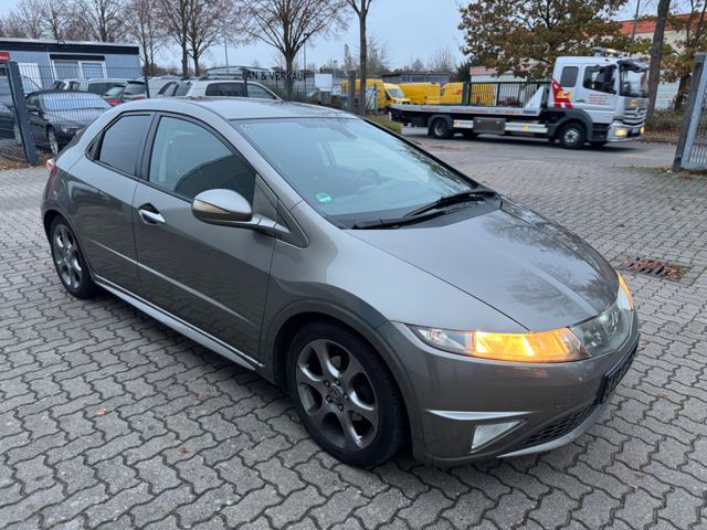 Honda Civic 1.8 i-SHIFT Executive