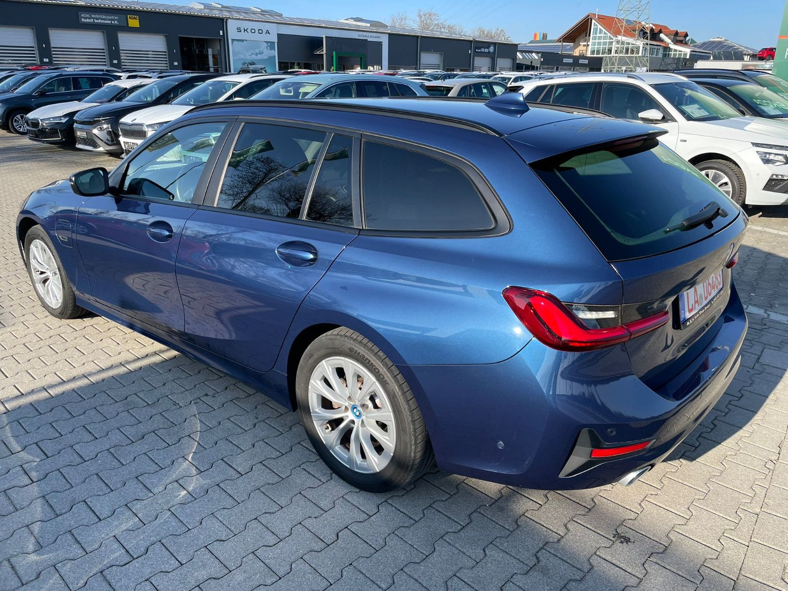 BMW 330e Touring Advantage HUD SHZ RFK AHK LiveCoPro foto 3