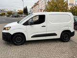 Peugeot Partner 1.5 HDI Blue*Premium L1*AUTO*GR.NAVI*KAM - Peugeot Partner Premium mit Diesel-Antrieb