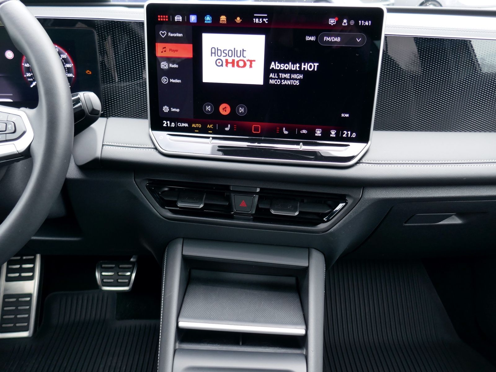 Fahrzeugabbildung Volkswagen Tiguan GOAL 2.0 TDI DSG | RFK LED ACC Navi