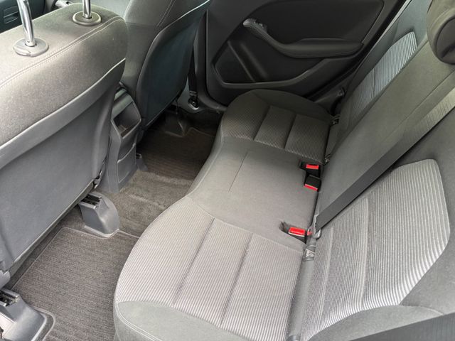 Fahrzeugabbildung Mercedes-Benz B 160 Automatik+Navi+BT+LM+SHZ+PDC+Tempomat