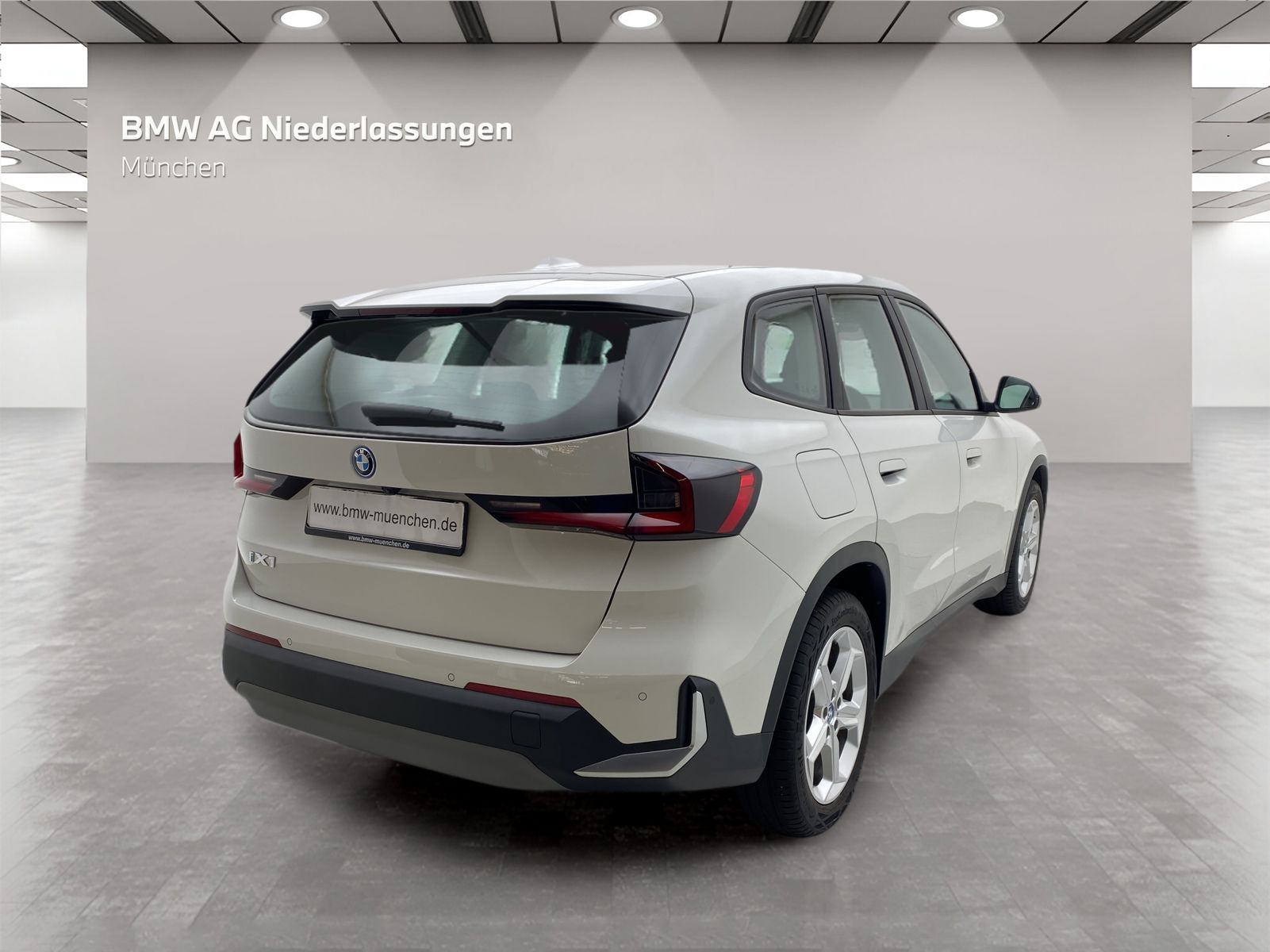 BMW iX1 eDrive20 LiveCockpitProf Head-Up Kamera LED foto 4