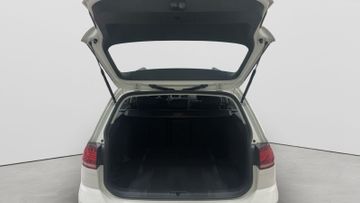 Volkswagen Golf - 8
