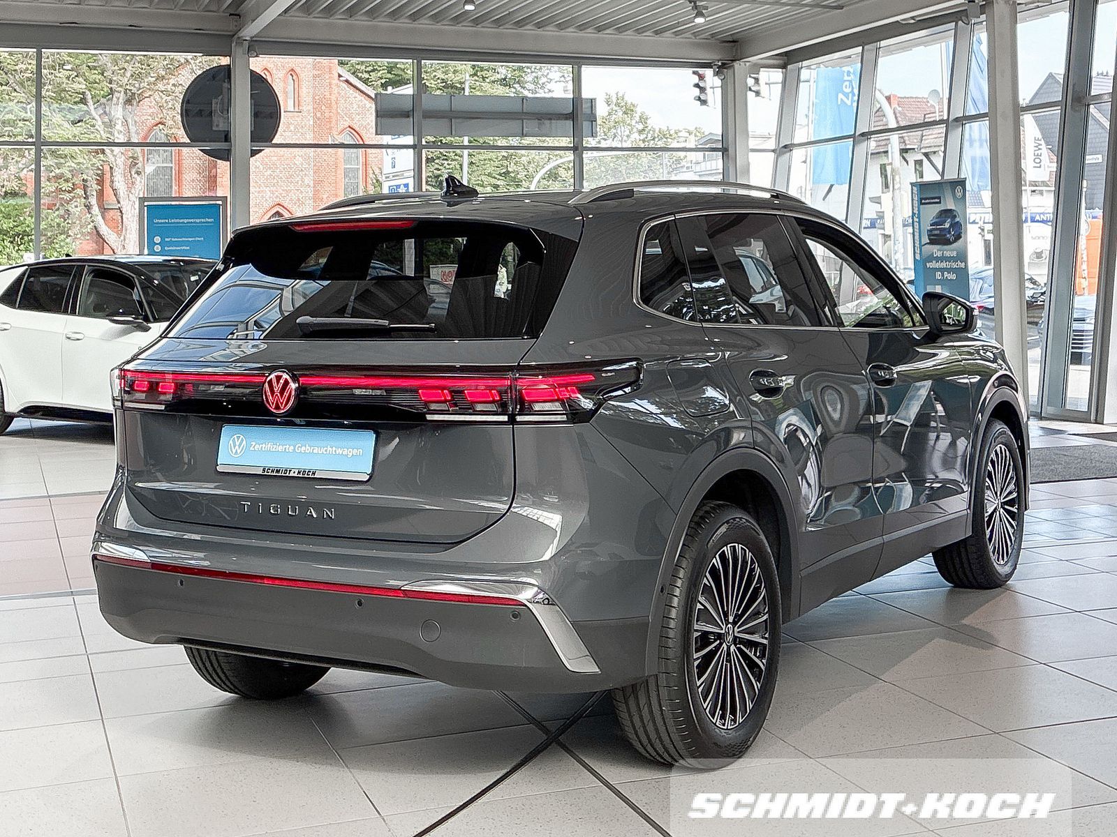 Volkswagen Tiguan 2.0 TDI Elegance AHK AREA-VIEW foto 3