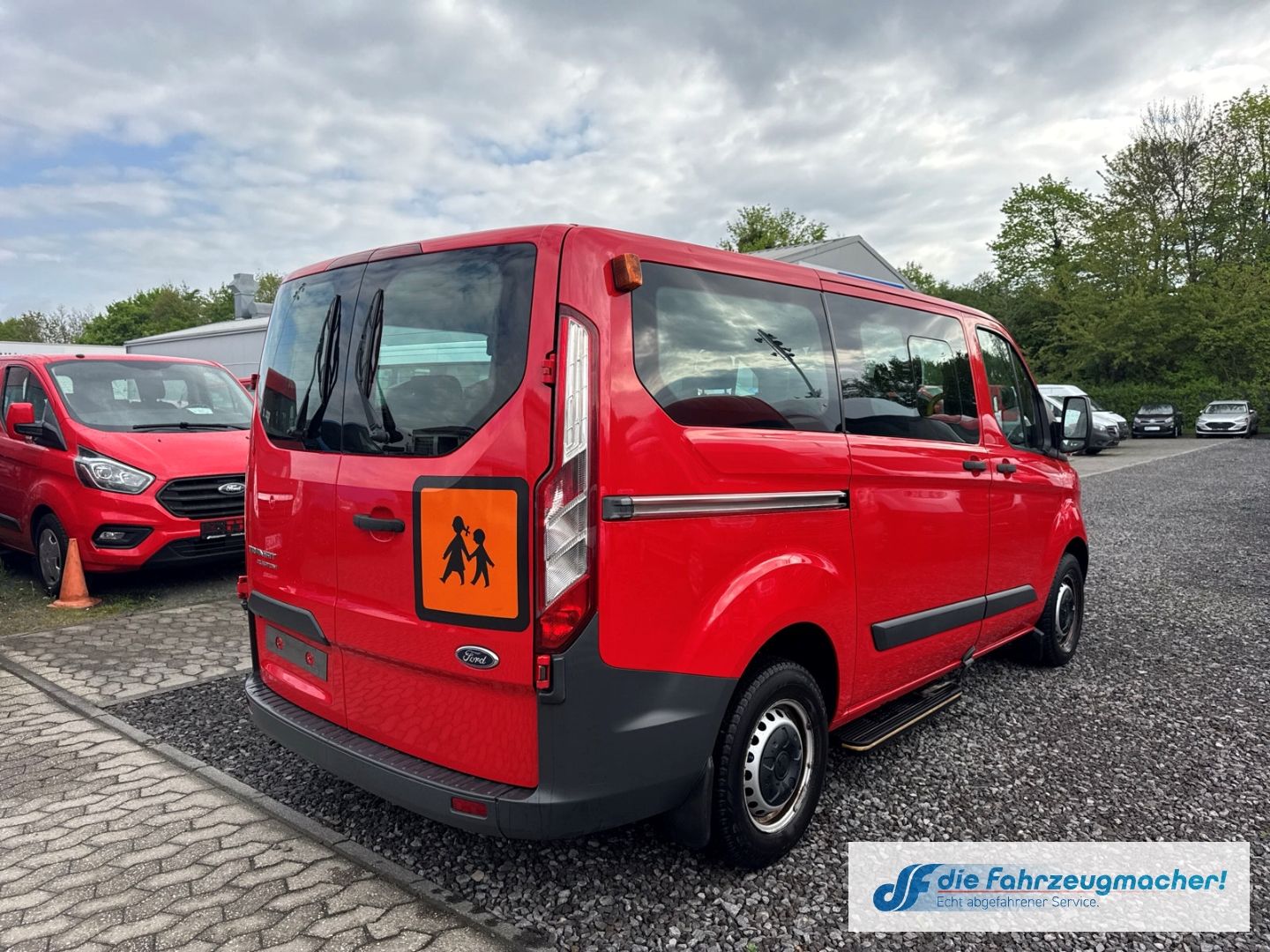 Fahrzeugabbildung Ford Transit Custom Kombi 300 L1 2.2 TDCi *1481
