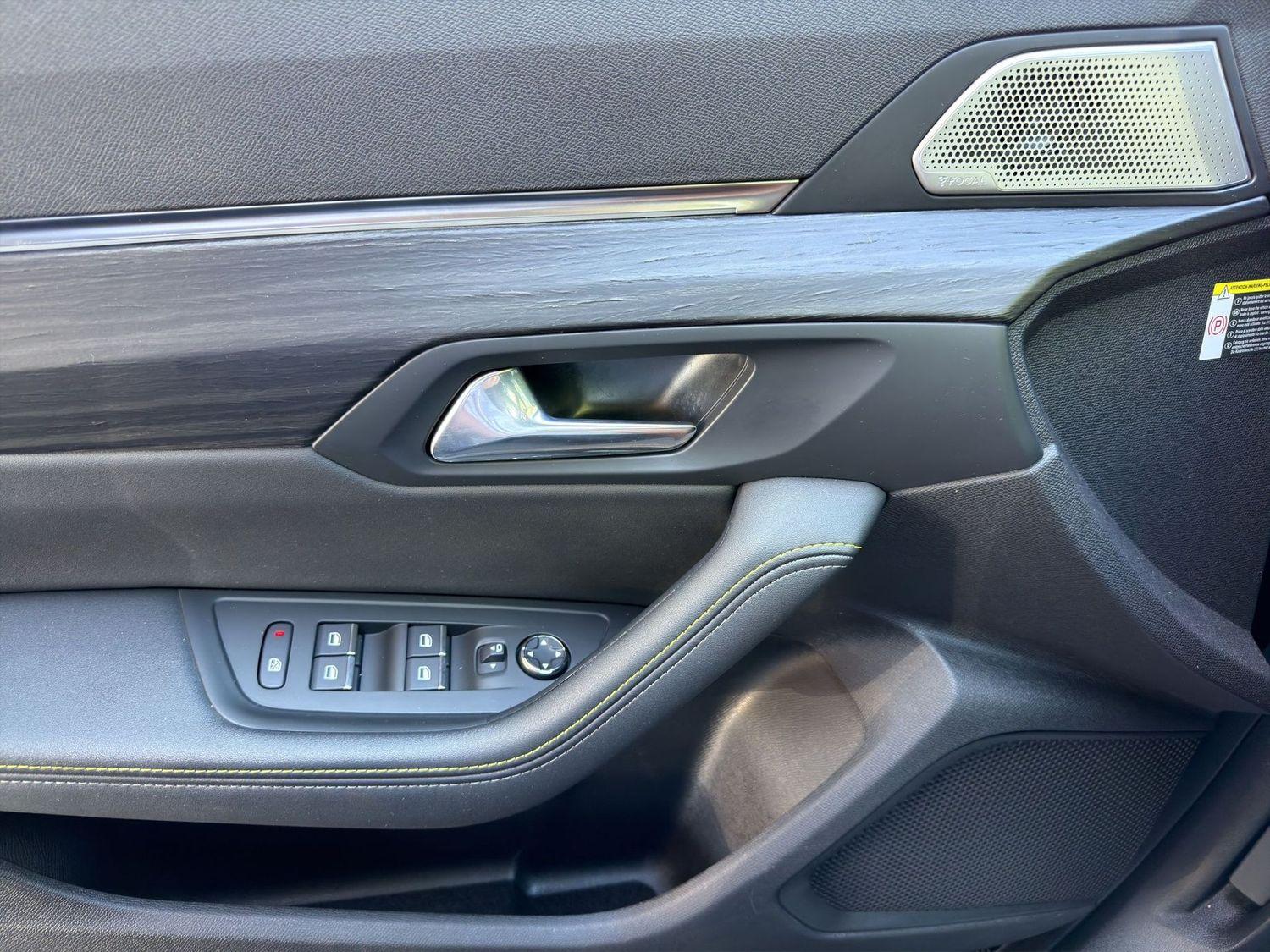 Peugeot 508 Hybrid4 360 PSE Navi ACC LED-Matrix Glasdach, миниатюра 25