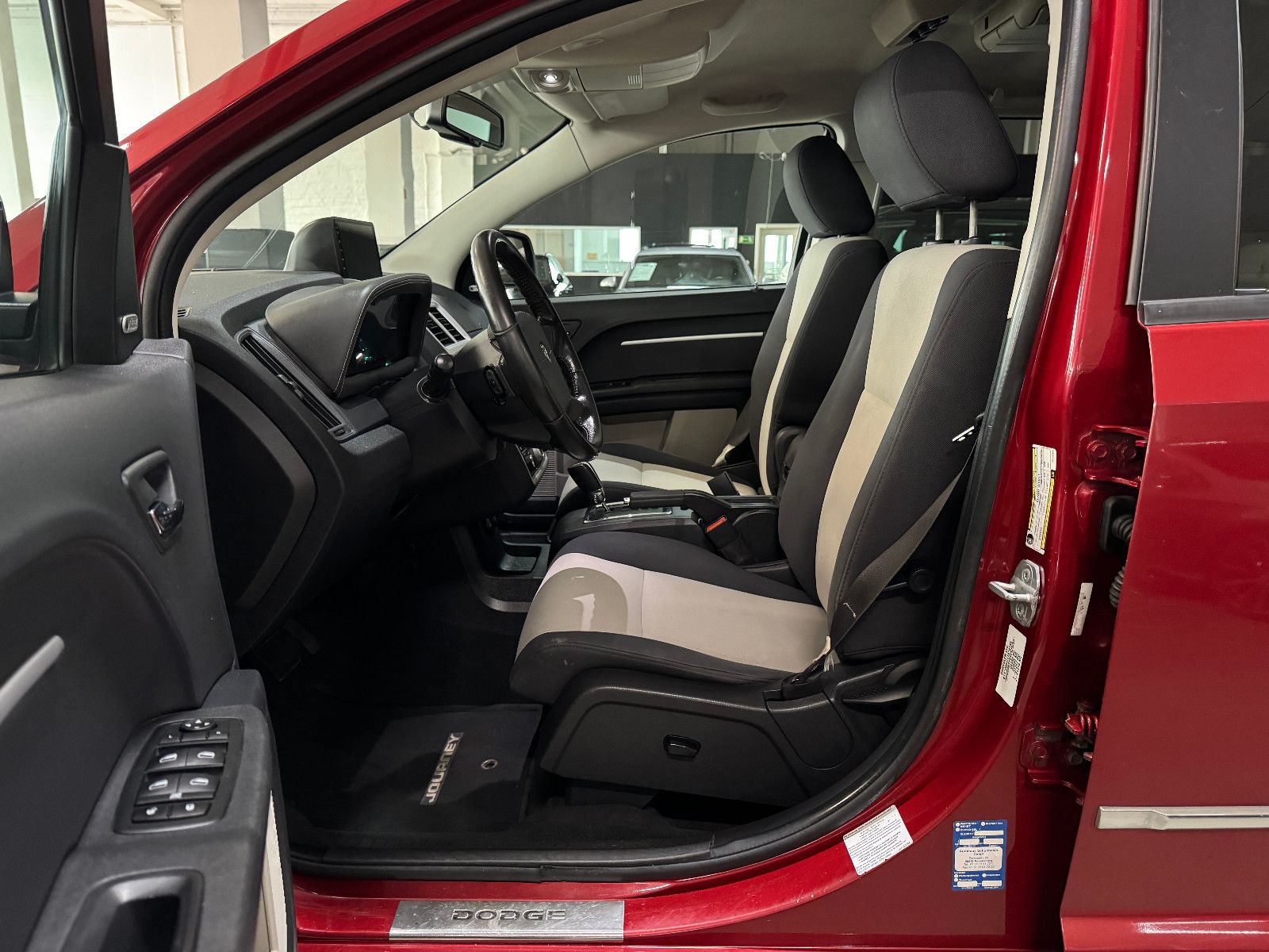 Fahrzeugabbildung Dodge Journey 2.0 7-SITZER AUTOMATIK FOND DVD PAKET