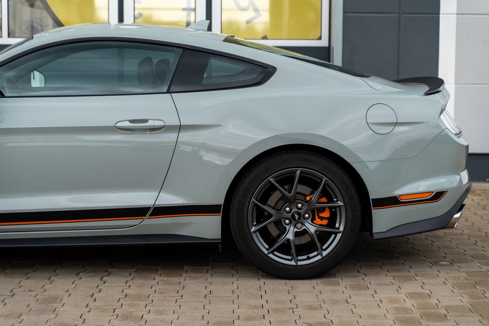 Ford Mustang (Mach 1 RECARO/Tremec/Styling-Paket)