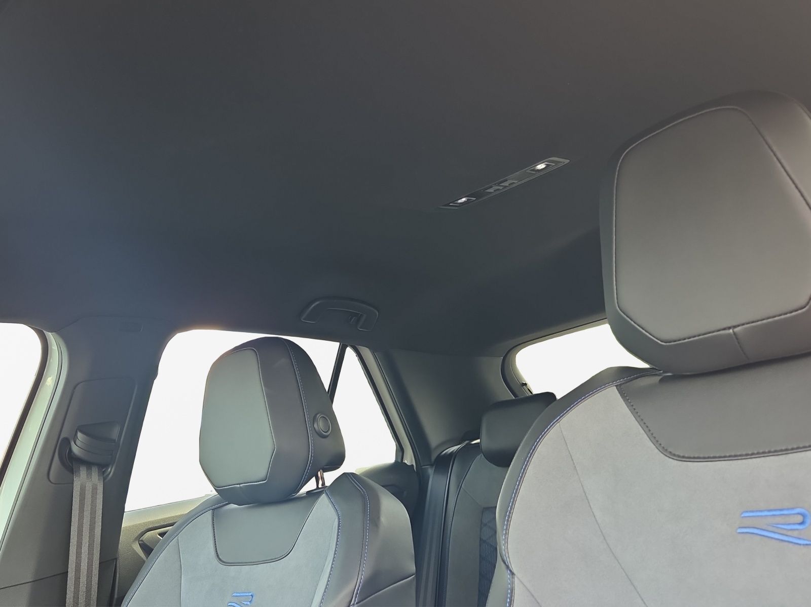 Volkswagen T-Roc - Bild 13