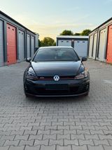 Volkswagen Golf 2.0 TSI BMT GTI Performance GTI Performance - Cars in Dortmund