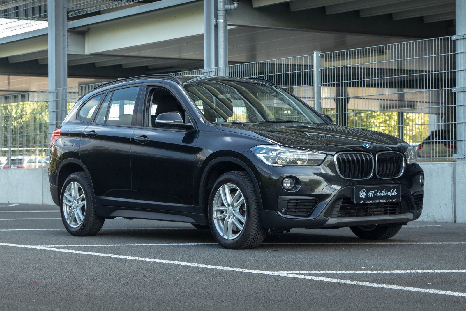 BMW X1 - 1