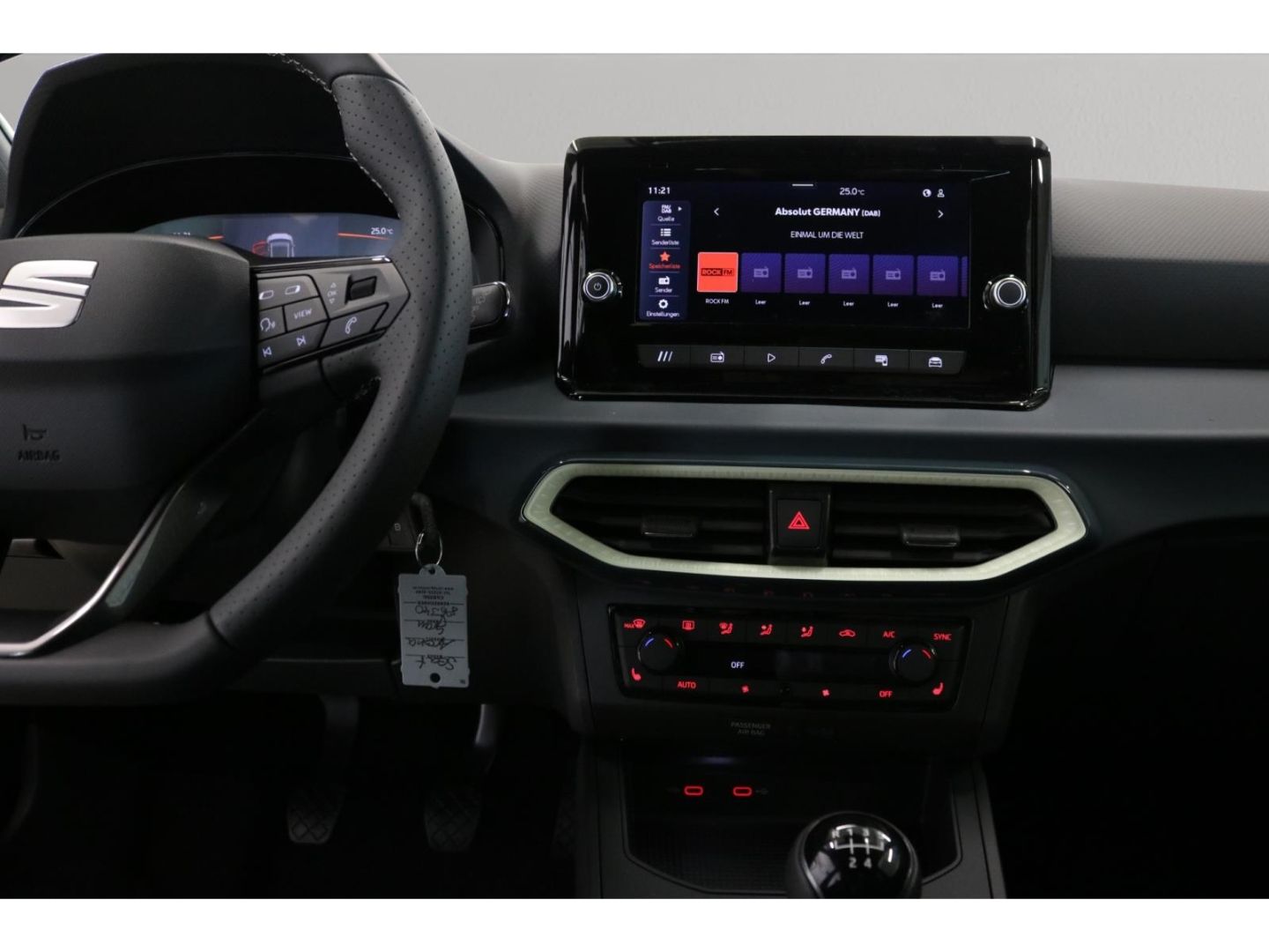 Fahrzeugabbildung SEAT Arona 1.0 TSI 70 kW Style LED ACC Mehrzonenklima