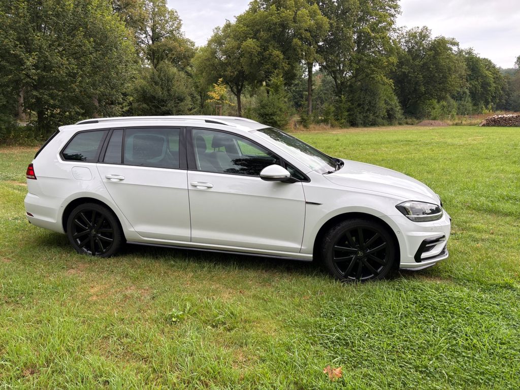 Image of Volkswagen Golf