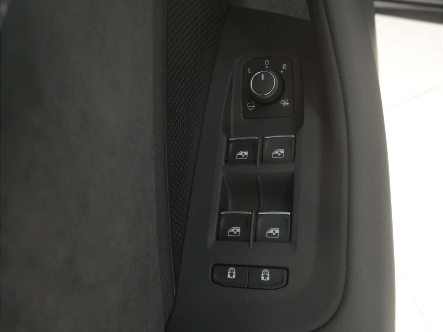 Volkswagen Passat - Bild 24