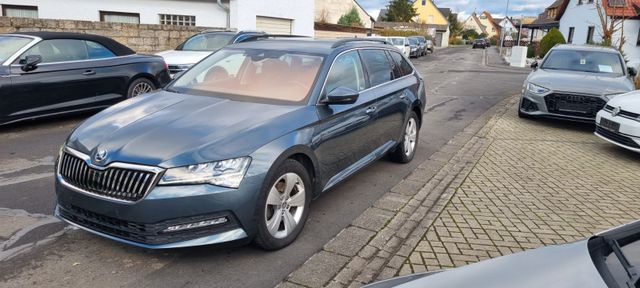 Skoda Superb Combi Ambition 4x4