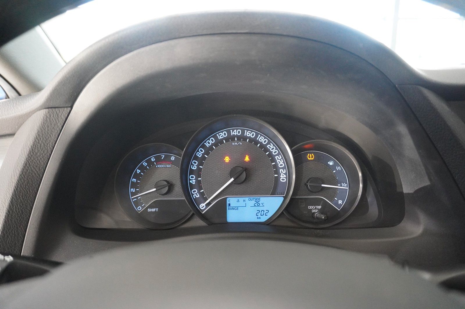 Fahrzeugabbildung Toyota Auris LIM. 1.3 5-TÜR KLIMA/LED/USB/MULTI./AHK