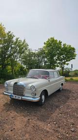 Mercedes-Benz W110 Heckflosse, 190 D, Zeitkapsel 1963 - Mercedes-Benz Oldtimer mit Diesel-Antrieb