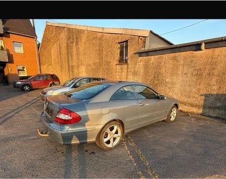 Mercedes-Benz CLK 320