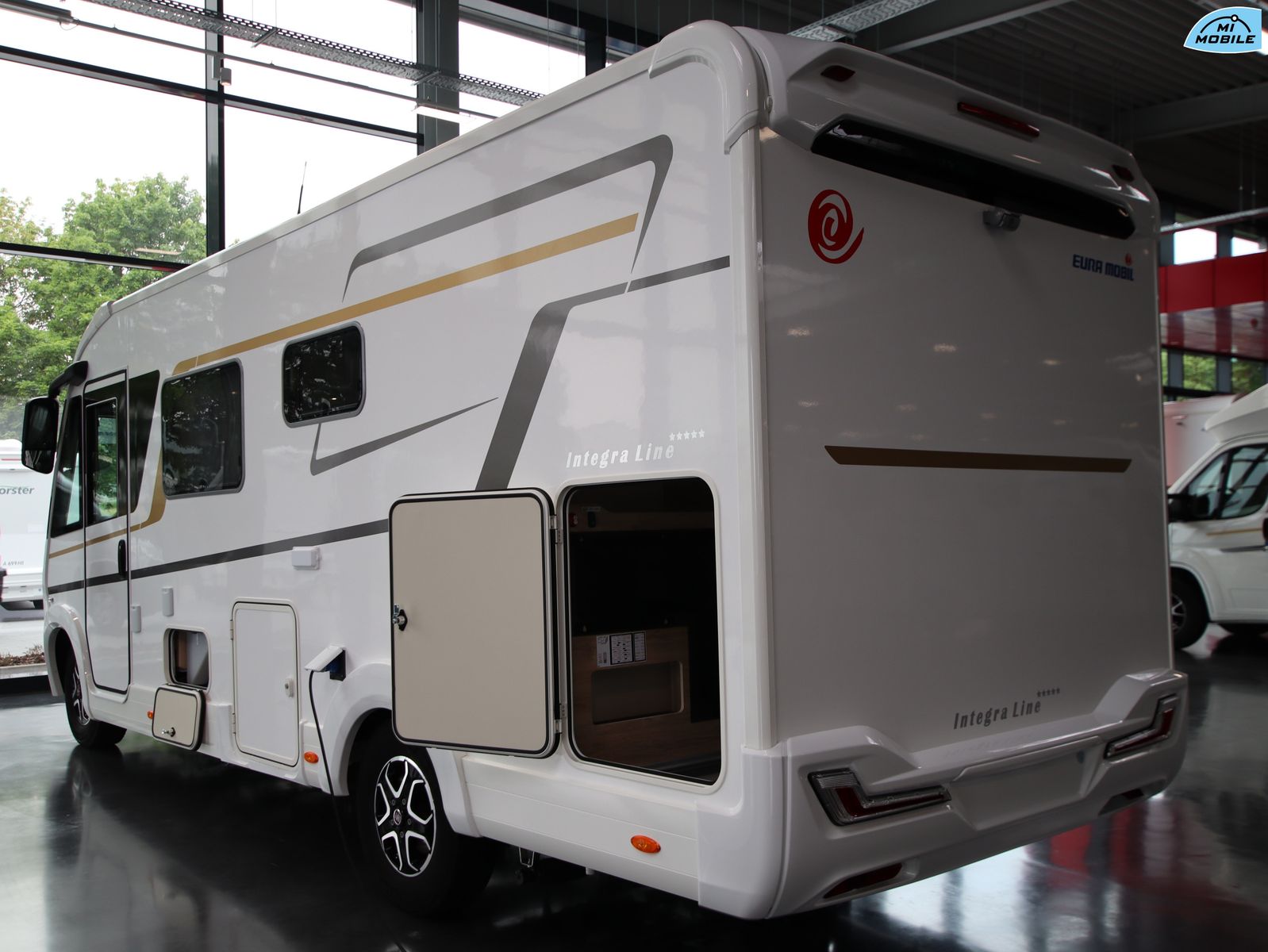 Fahrzeugabbildung Eura Mobil Integra Line 695 LF *SCHAUSONNTAG 11-16 Uhr*