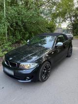 BMW 120i Cabrio Schwarz - Top Zustand - BMW 120 aus 2012: 120i