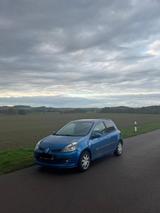 Renault Reno Clio 3 2006 - Renault Clio aus 2006 mit Diesel-Antrieb