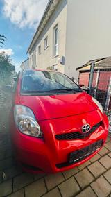 Toyota Yaris 1.3 Benzin - Toyota Gebrauchtwagen in Aschaffenburg