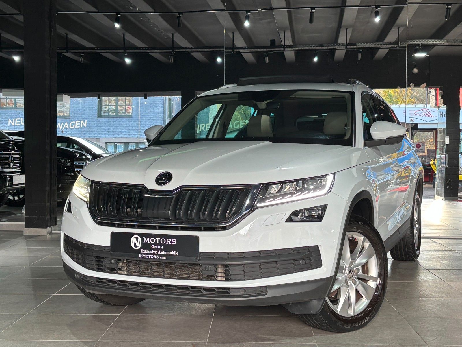 Fahrzeugabbildung SKODA Kodiaq Style 4x4 *Panorama*Kamera*ACC*SHZ