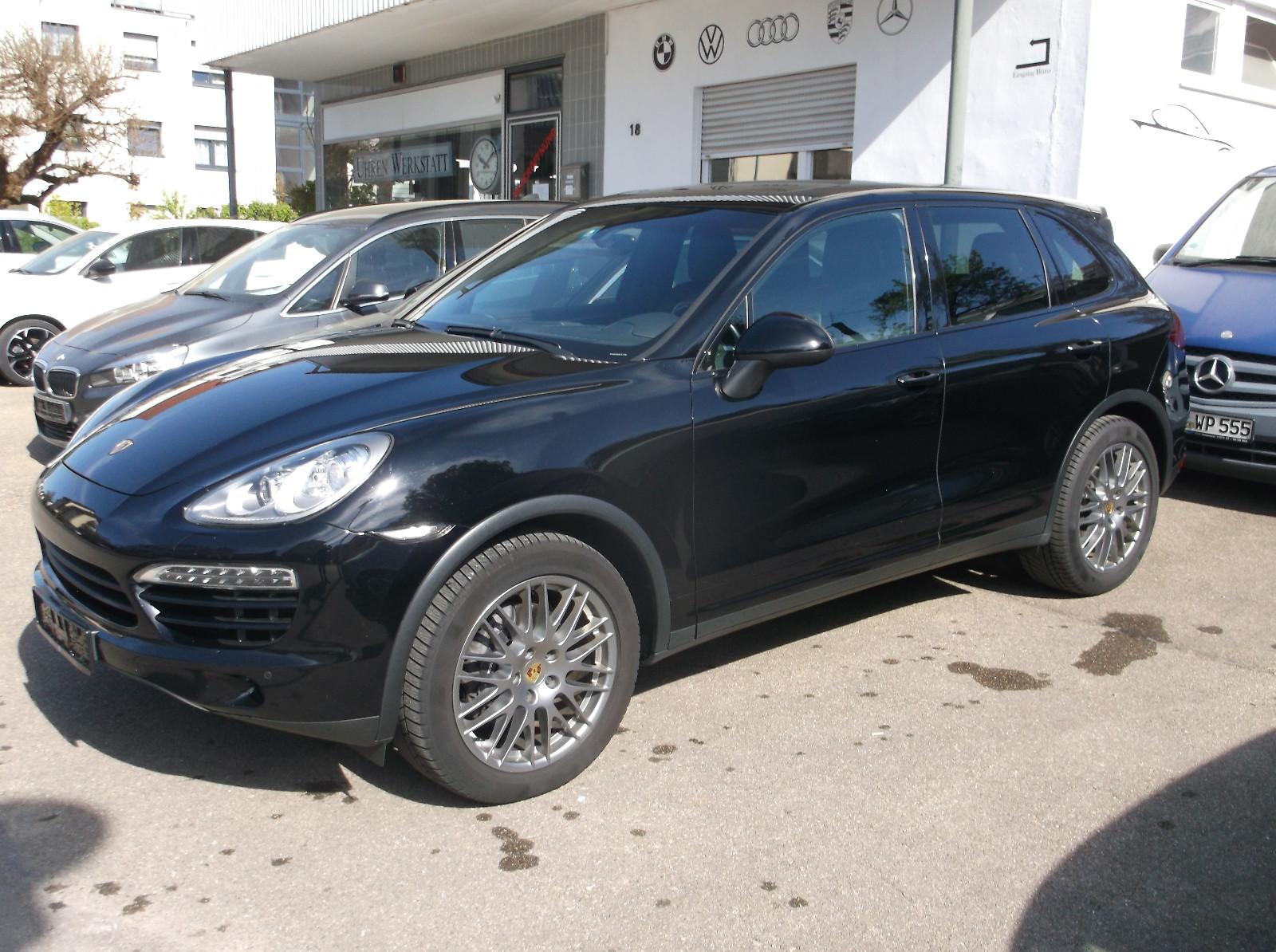 Porsche Cayenne Diesel/Lückenlos Porsche service