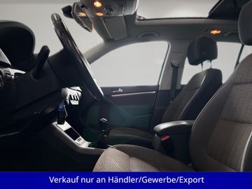 Volkswagen Tiguan - 9