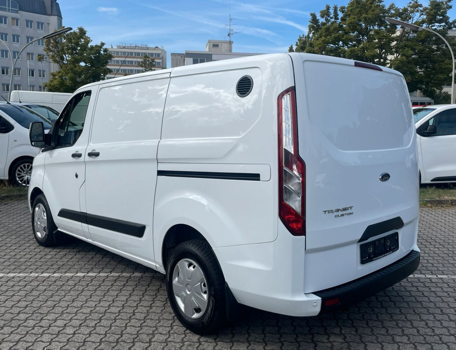 Ford Transit Custom 300 L1 BOTT Regale Klima Navi PDC imagem 3