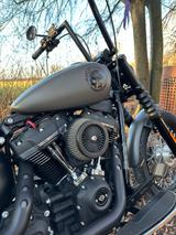 Harley-Davidson Street Bob 107ccm Bobber - CCM