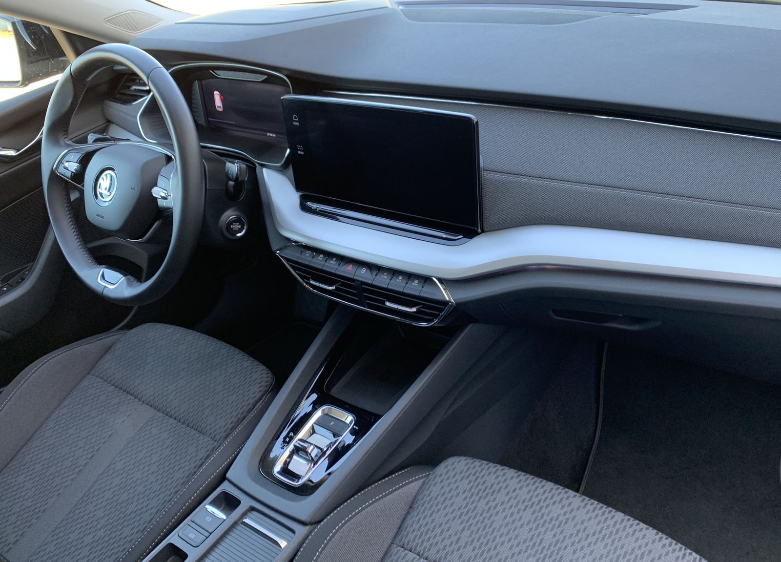 Fahrzeugabbildung SKODA Octavia 2.0 TDI*Matrix-Beam*HeadUp*Cam*Memory*