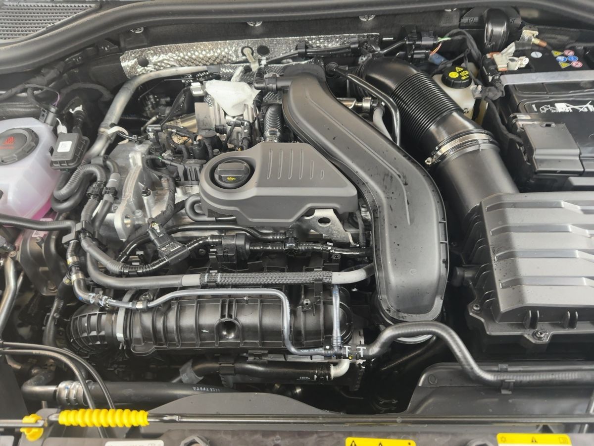 Volkswagen T-Roc - Bild 12