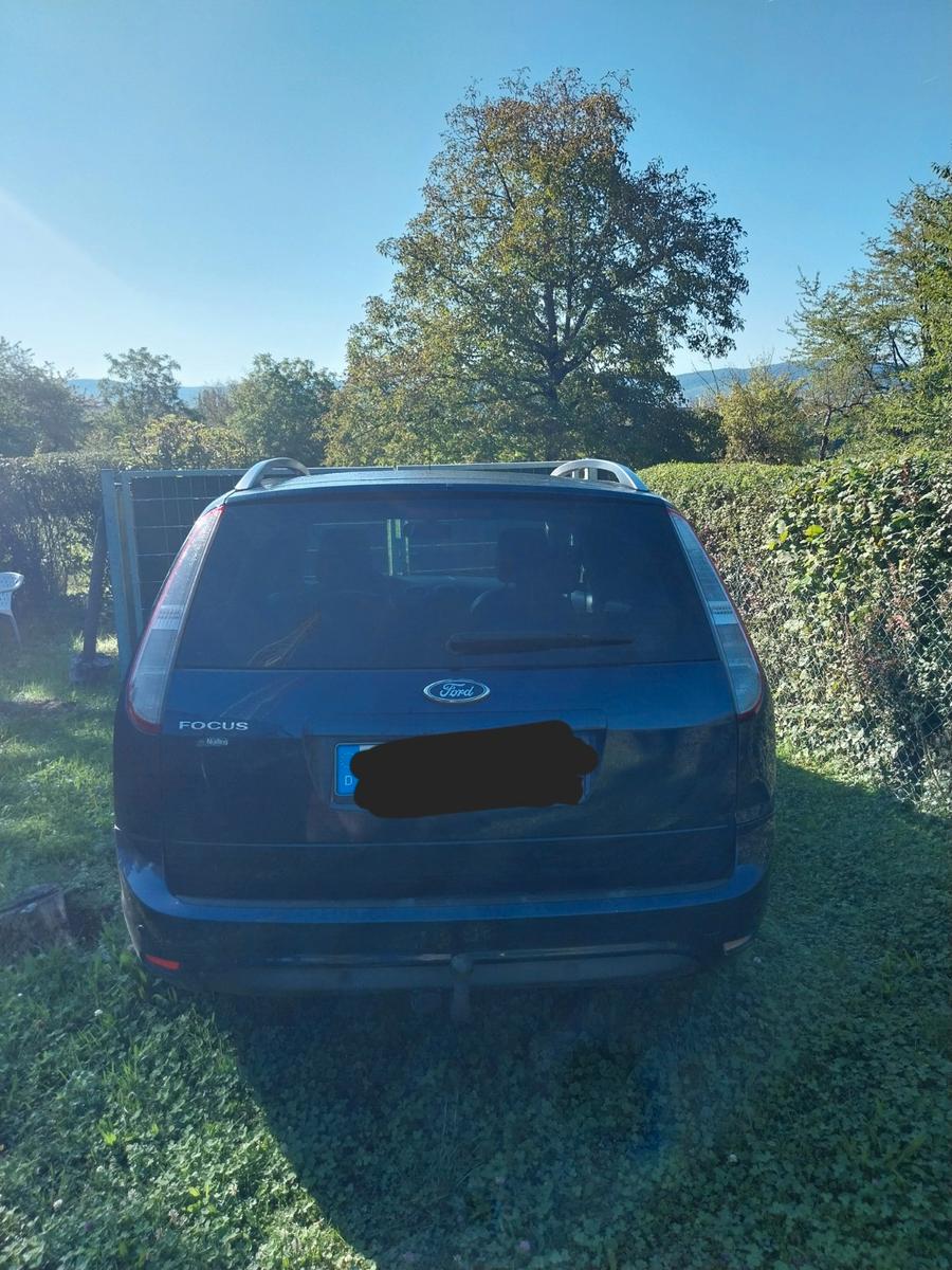 Ford Focus 2011 — engine 1.999 cm³, 145 HP (107kW)