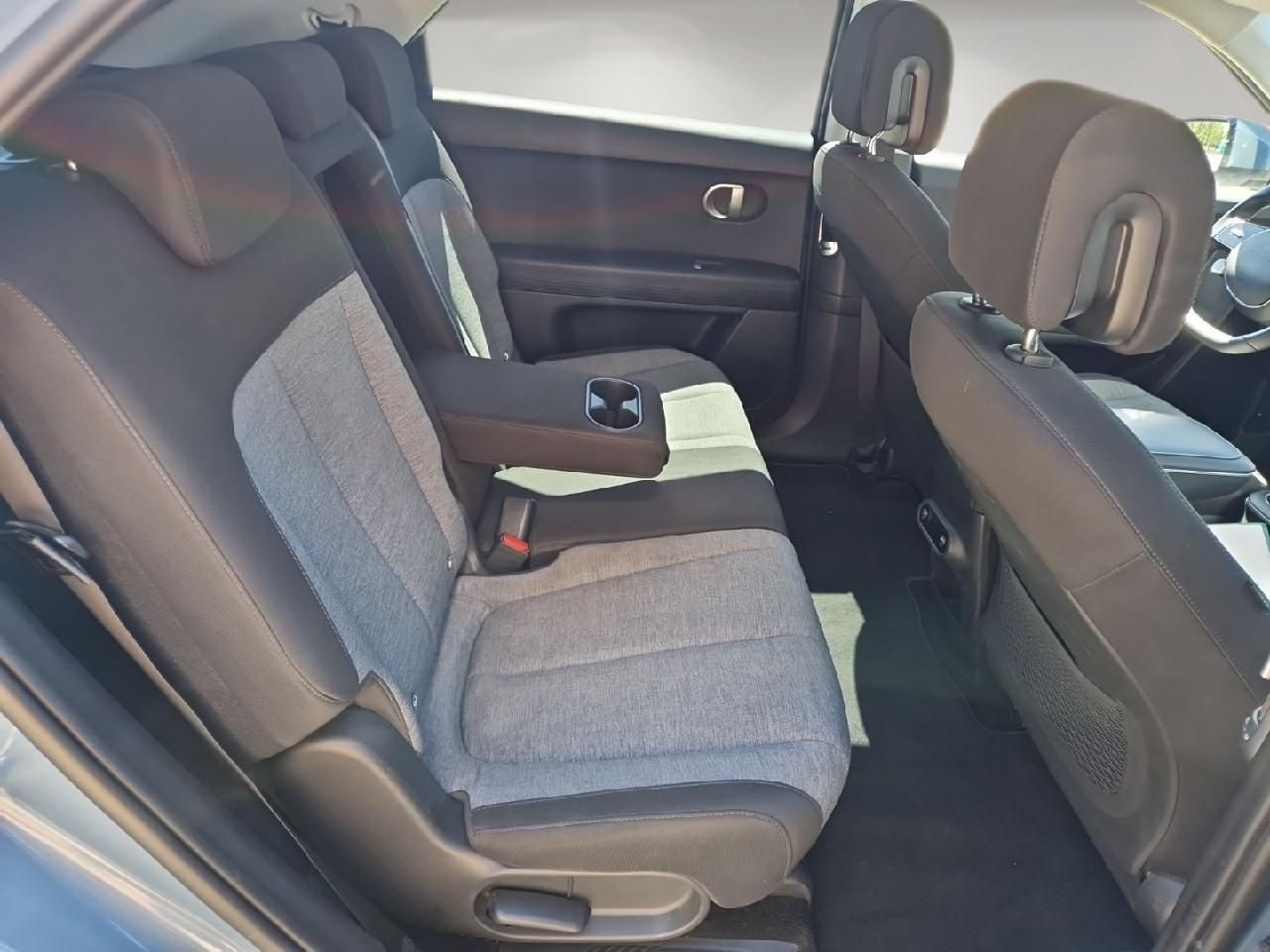 Fahrzeugabbildung Hyundai IONIQ 5 DYNAMIQ *Ganzjahresreifen*