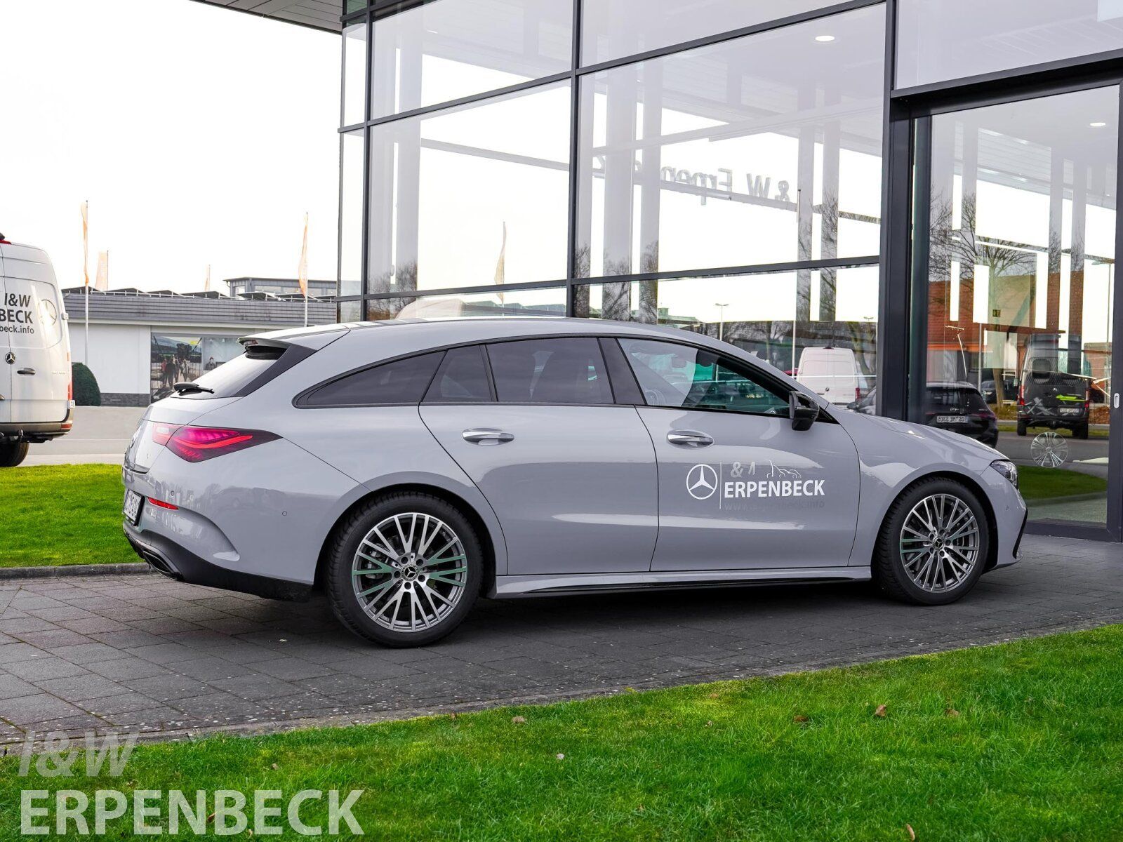 Fahrzeugabbildung Mercedes-Benz CLA 200 Shooting Brake/AMG/AHK/Night/360Grad