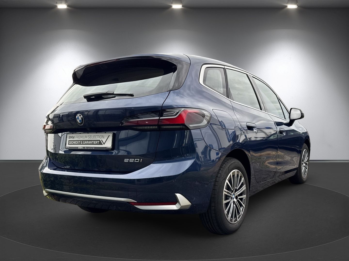 BMW 220 Active Tourer i Luxury Line Driving Assistan foto 4