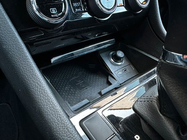 Superb Combi L&K 4x4 NAV;MASSAGE;ELHECK;ACC