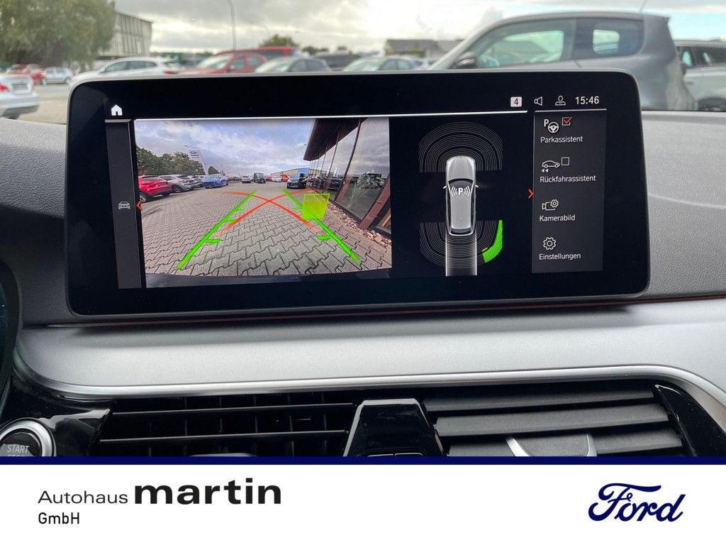 Fahrzeugabbildung BMW 520 i PDC SHZ KAMERA NAVI HUD FACEL. LED LASER